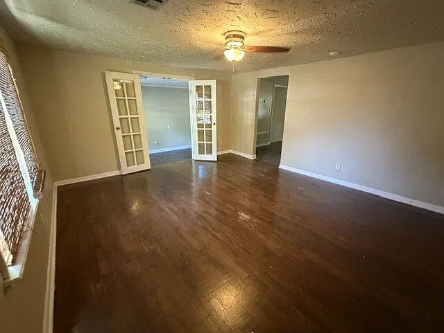 2 bed, 1.0 bath, 1024 sqft, $1,450 — Photo 3