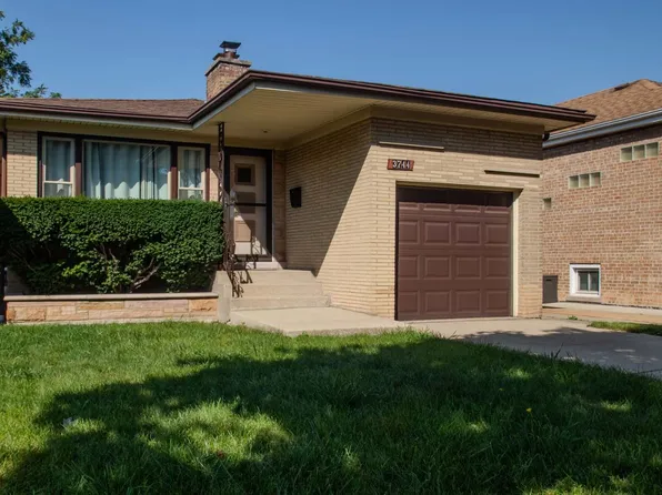 (undisclosed Address), Berwyn, IL 60402