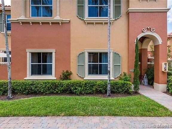 2nd image of 4914 Spinnaker Dr #5010