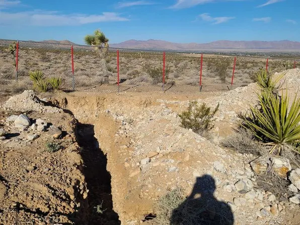 37598 Bauer Rd, Lucerne Valley, CA 92356