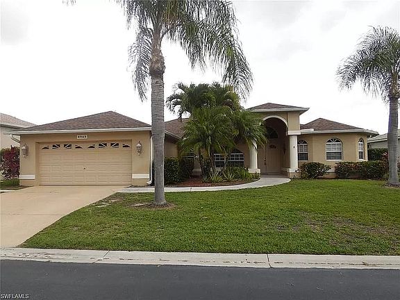2nd image of 8965 Cypress Preserve Pl
