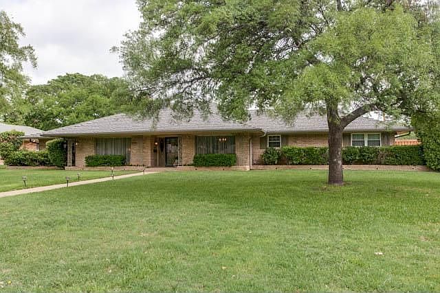 1st image of 3797 Shady Hill Dr