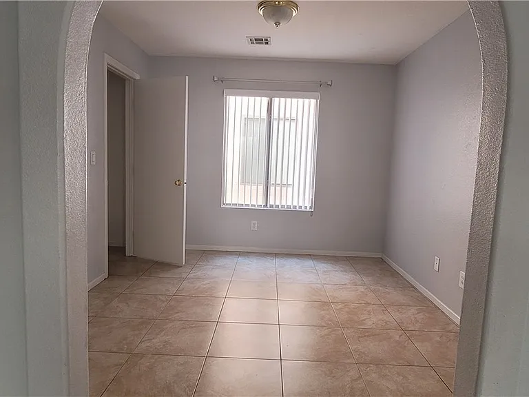 9584 Allison Ranch Ave — Photo 8