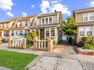 21814 99th Ave, Queens Village, NY 11429