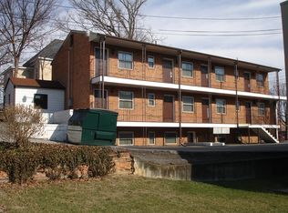 1121 1st St SW #8, Roanoke, VA 24016
