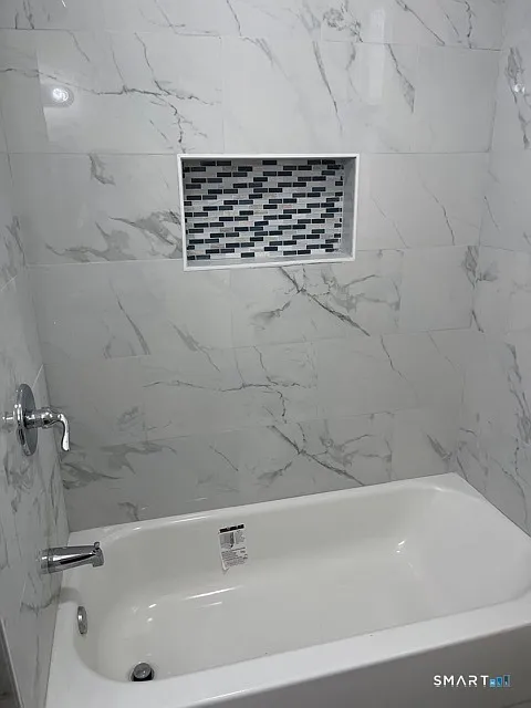 2 bed, 1.0 bath, 1000 sqft, $1,700 — Photo 4