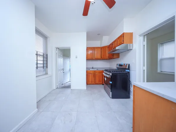 146 Cedar Avenue image 9 of 22