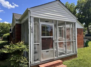 422 Elmhurst Rd, Charlotte, NC 28209