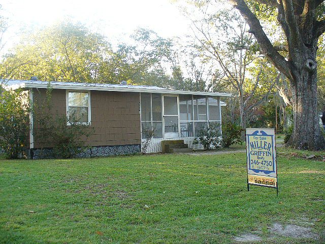 1st image of 7882 Dogwood Ln