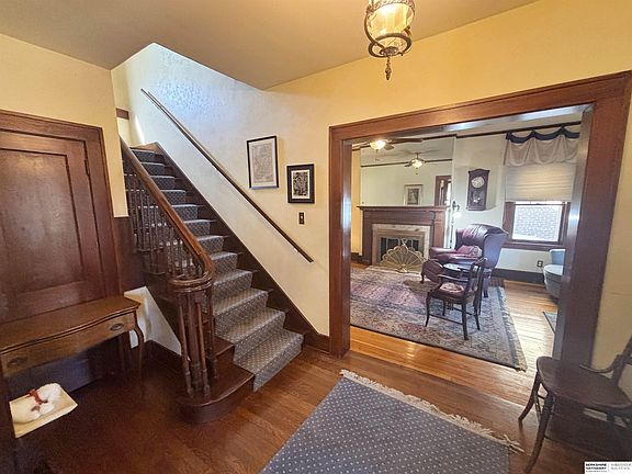 4th image of 5017 Western Ave