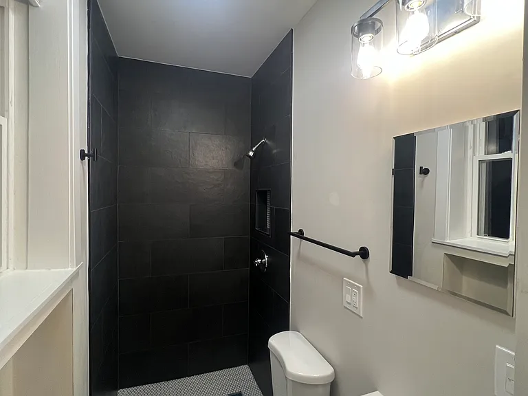 5017 N Sawyer Ave #1 — Photo 6