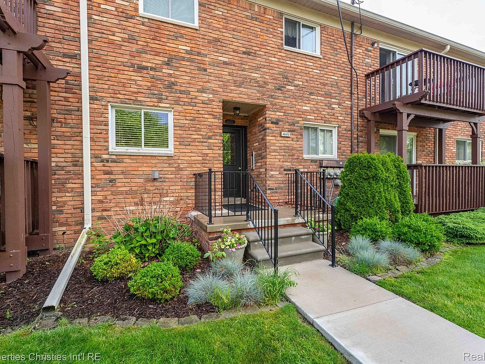 1st image of 42472 Woodward Ave APT B1