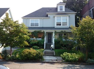 410 Malden Ave E APT A, Seattle, WA 98112
