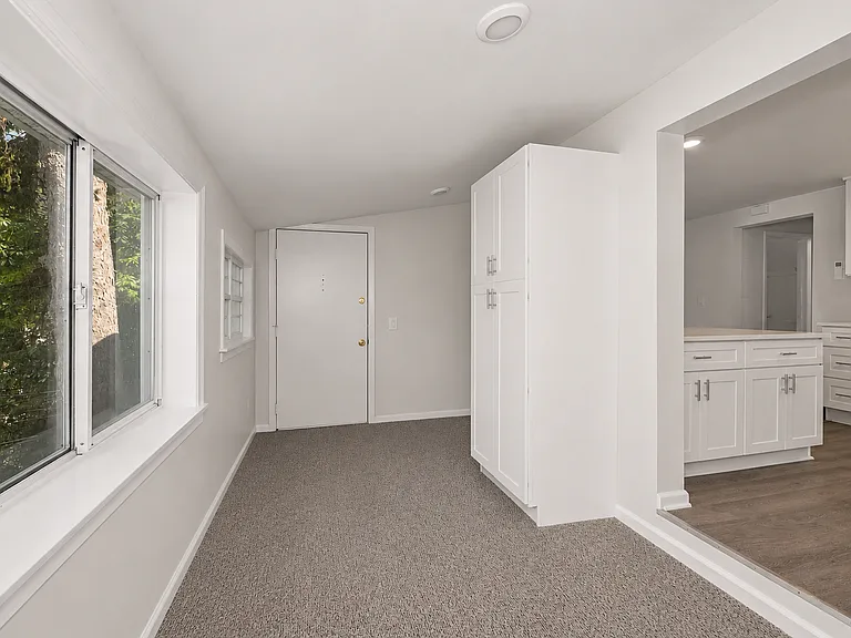 177 Davis Ave #3 — Photo 7