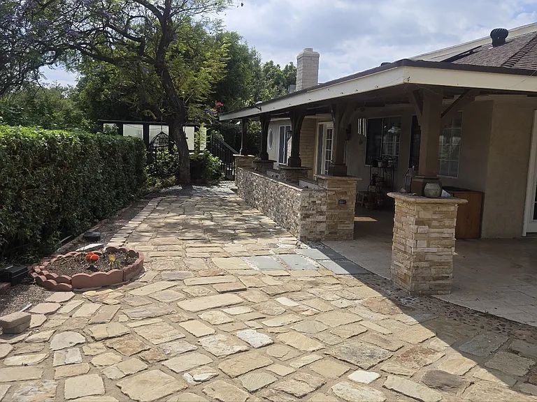 1800 Yermo Pl — Photo 45