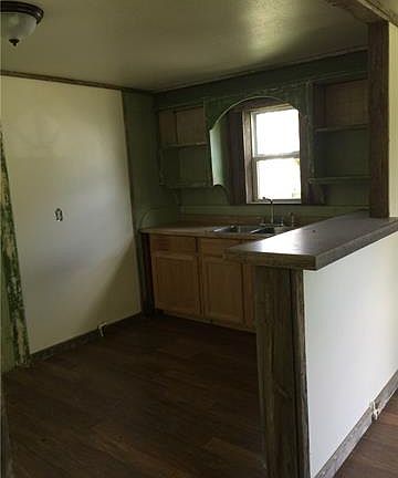 4th image of 314 N Park St