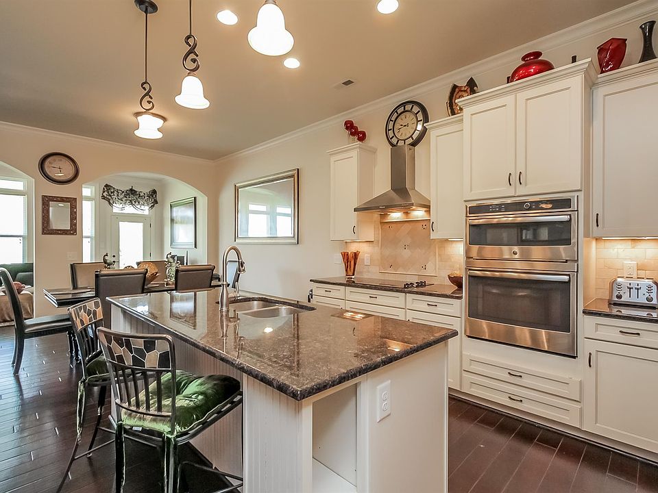 2nd image of 1205 Chickadee Cir