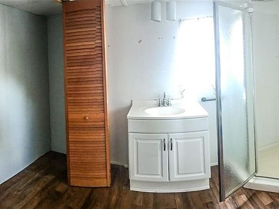4th image of 145 Highlands Lake Dr