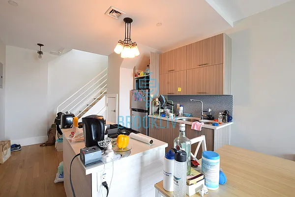 Rented by null | media 19