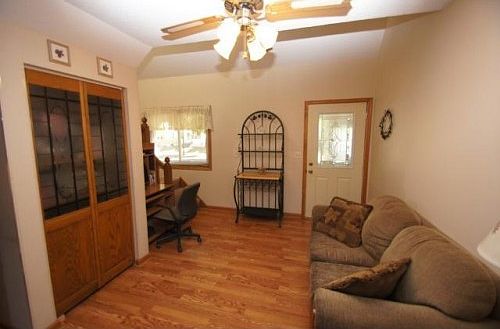 3rd image of 1289 Woodbridge St