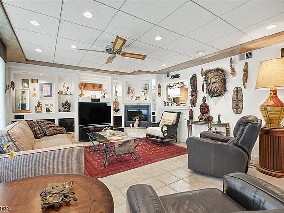 3rd image of 3331 Maclyon Way