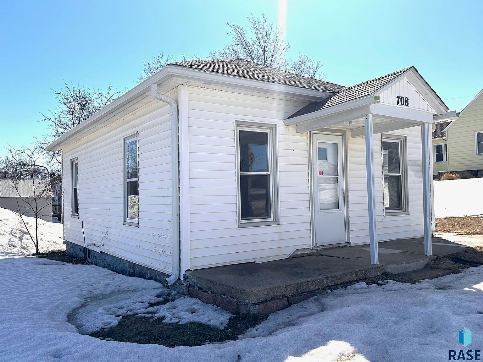 708 Center Ave, Garretson, SD 57030 Zillow