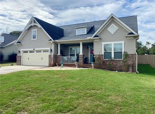 1013 Drakes Xing, Anderson, SC 29625