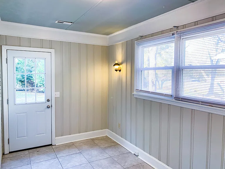 mudroom to backyard