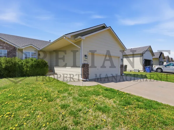 9922 E Kinkaid Cir, Wichita, KS 67207