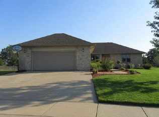 11264 Quinlann Pl, Machesney Park, IL 61115