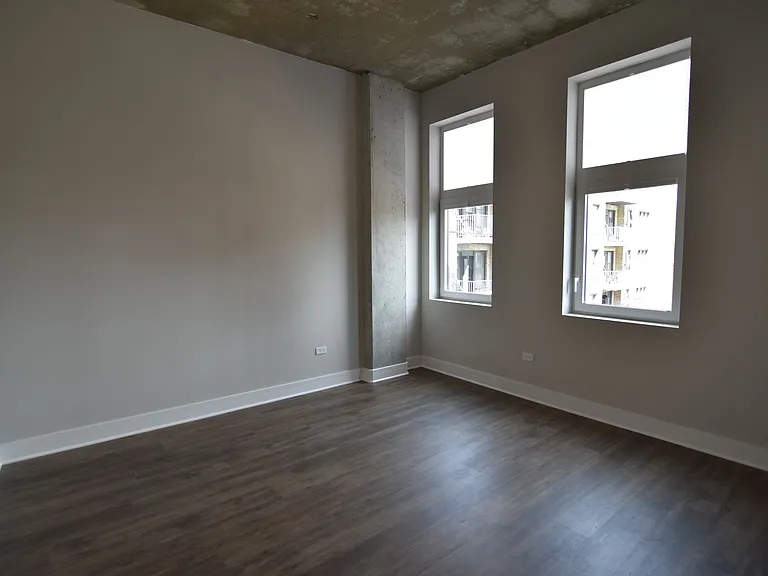 The Eagle Building - 3833 N Broadway — Photo 112