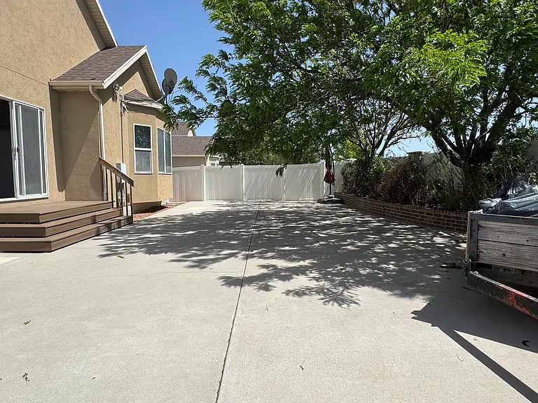 4047 W Hollandia Ln — Photo 3