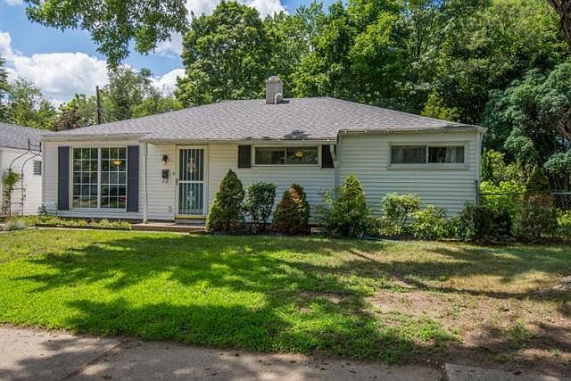 1st image of 839 Manchester Dr