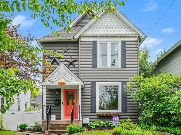 424 8th Ave NE, Minneapolis, MN 55413