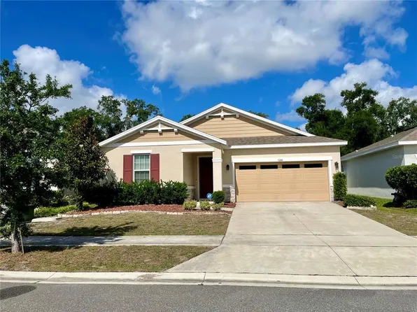 5240 Meadow Song Dr, Okahumpka, FL 34762