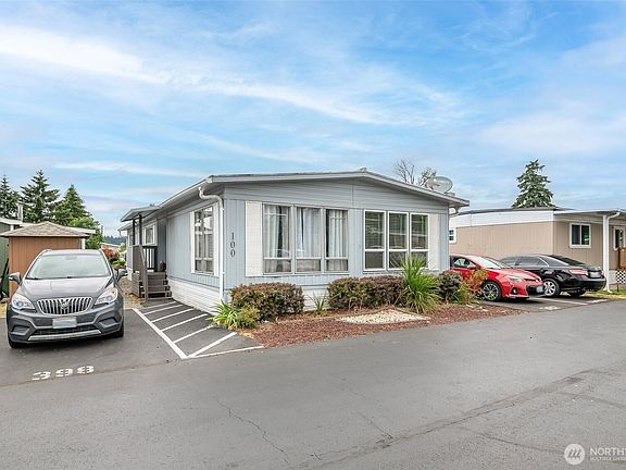 2nd image of 210 37th Street SE #100