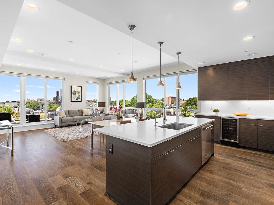 1st image of 502 Palisade Ave Unit 602