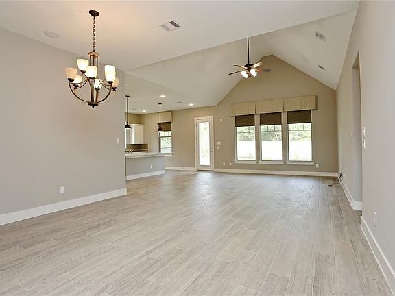 3rd image of 25327 Pinyon Hill Trl
