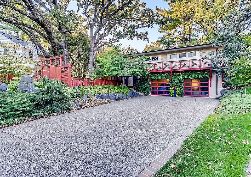 1st image of 2608 Cromwell Ct