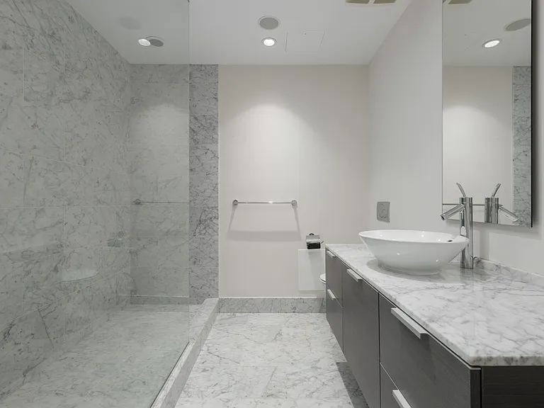 1111 Alberni St #4304 — Photo 18