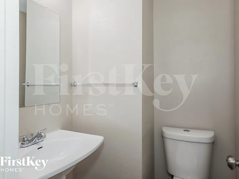3044 Yanlee Ln — Photo 12