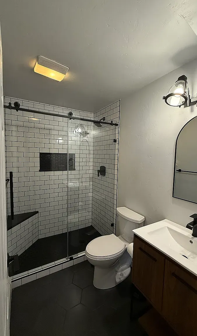 2475 Old Trail Rd — Photo 3