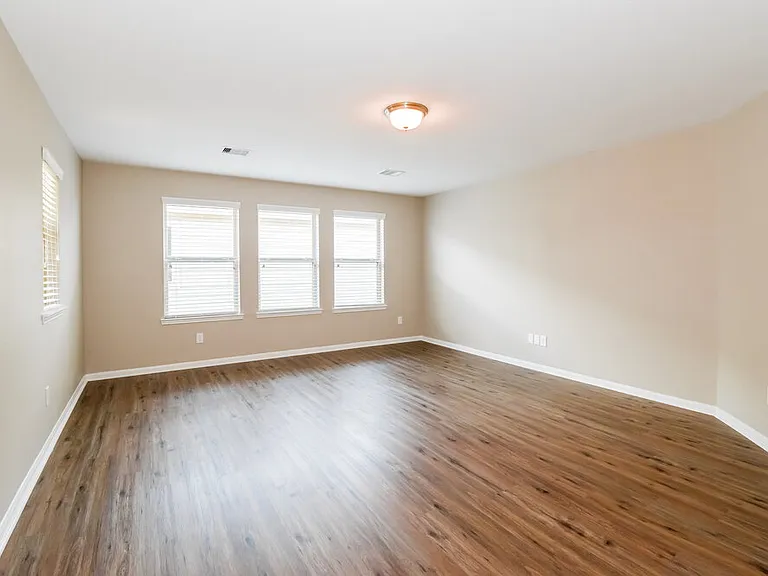 5115 Misty Ln — Photo 10