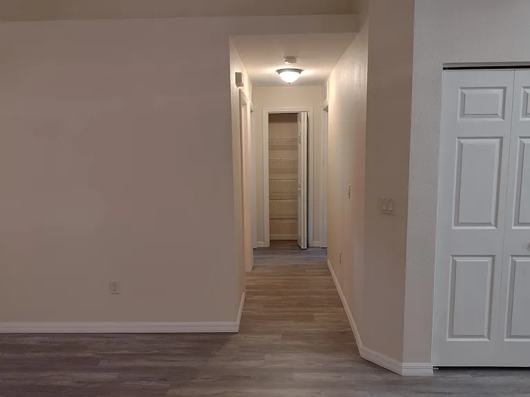 7396 Pond Cir — Photo 10