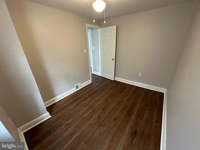 3380 Agate St — Photo 22