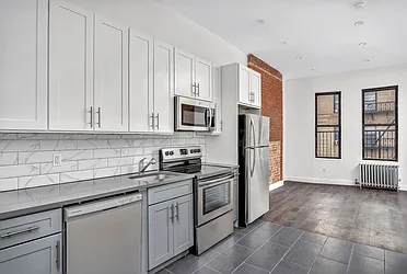 Rented by Imperial Property Advisers