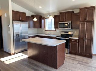 2073 12th St W, West Fargo, ND 58078