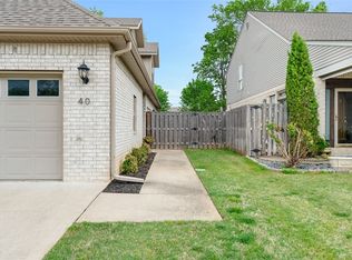 40 E Cydnee St, Fayetteville, AR 72703