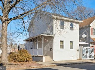 15 Chestnut St, Pottstown, PA 19464