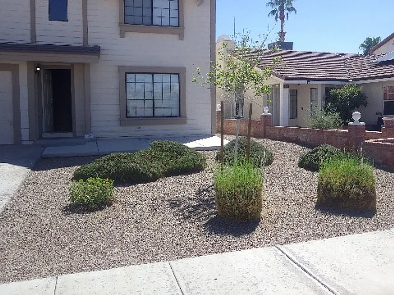 126 Elegante Way — Photo 2